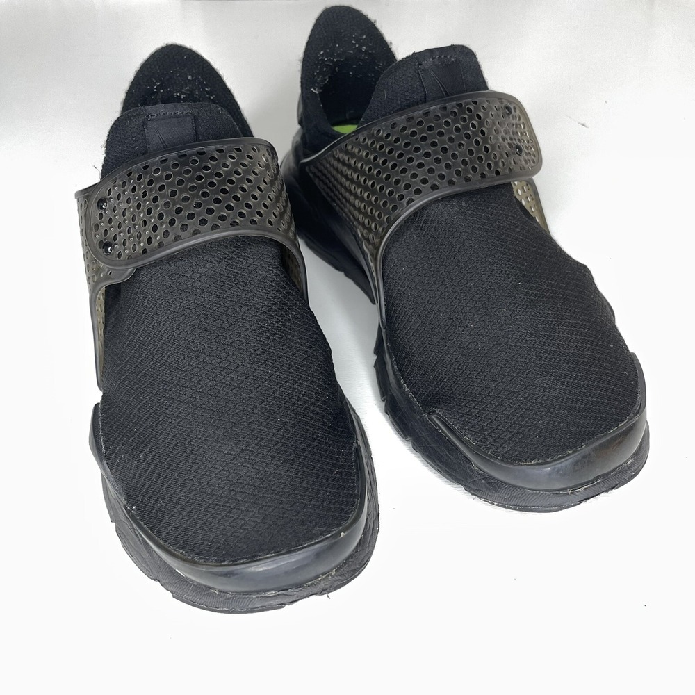 Nike Sock Dart Women's Size 7 Black Athletic Slip-On Running Shoes